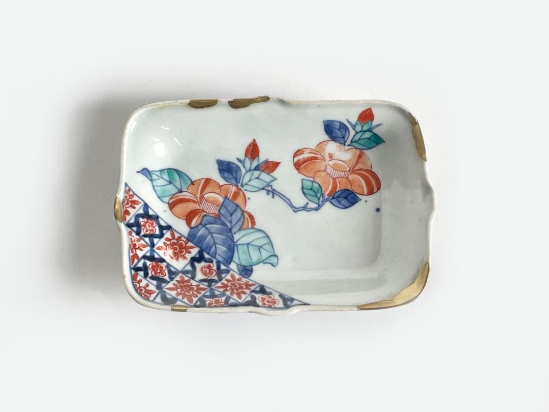 骨董　アンティーク　古伊万里　鍋島　色絵　椿図　変形皿　角皿　小皿