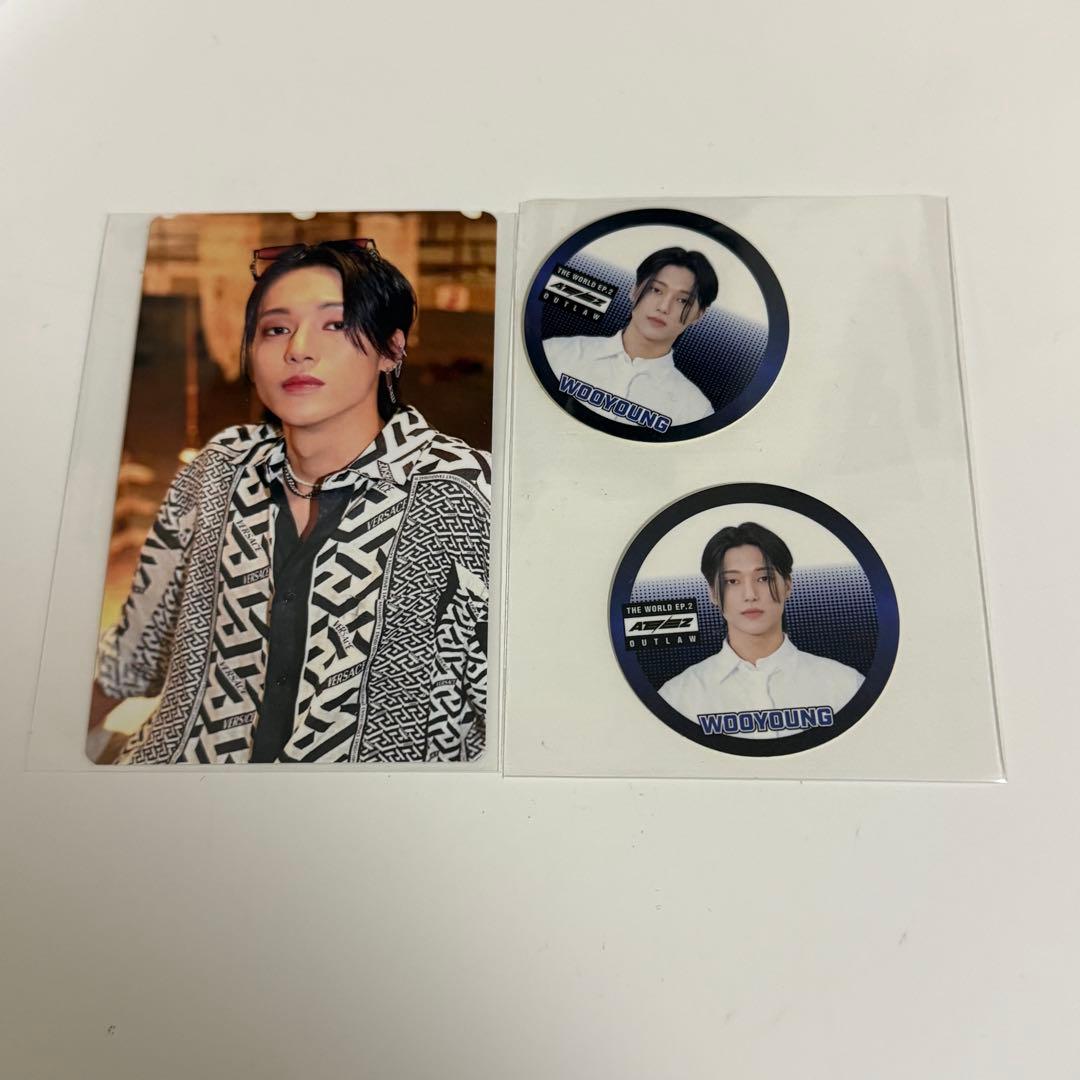 ATEEZ ウヨン 封入 トレカ OUTLAW - メルカリ