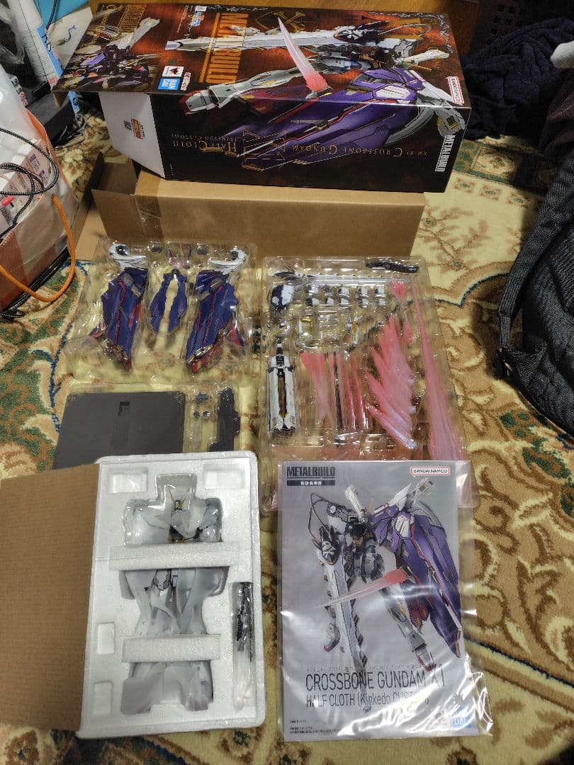 メタルビルド　クロスボーンガンダム　ハーフクロス