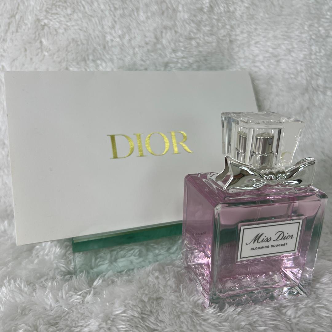 《香水》クリスチャンディオール　ミスディオールブルーミング　ブーケ香水