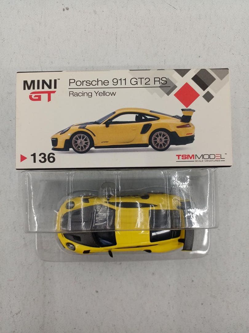 ミニカー MiNiGT Porsche 911 GT2 RS Racing Yellow