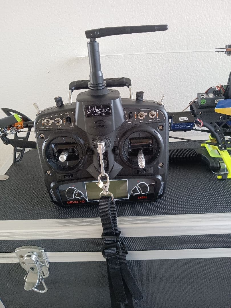 ワルケラV450D03 電動ヘリコプター アルミケース付き、おまけ付（写真