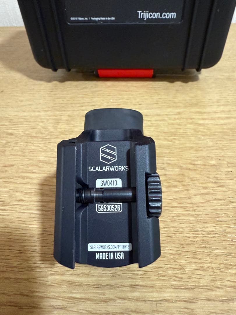 美品　実物　Trijicon SRO 2.5MOA 実物　Scalarworks