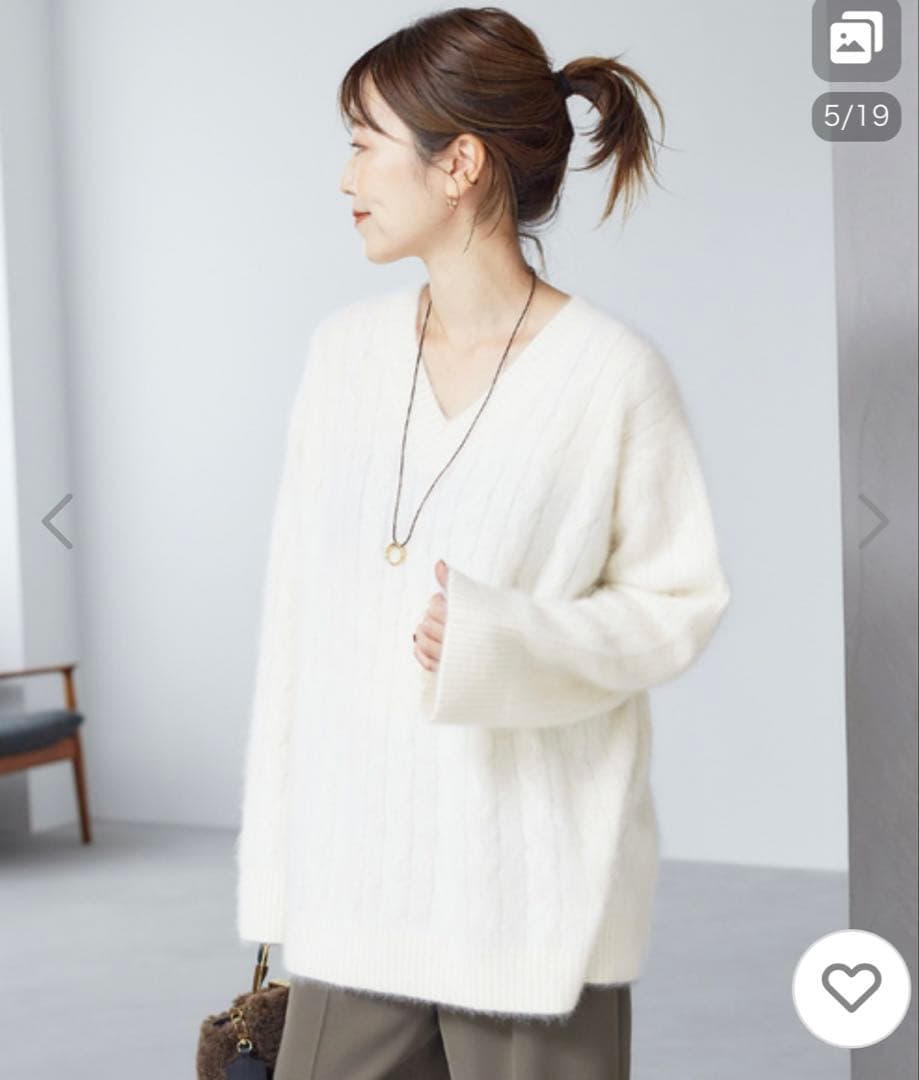 【新品未使用】Plage Vネック ニット オーバーサイズ 白 Plage（ニット/セーター）のフリマアイテム一覧