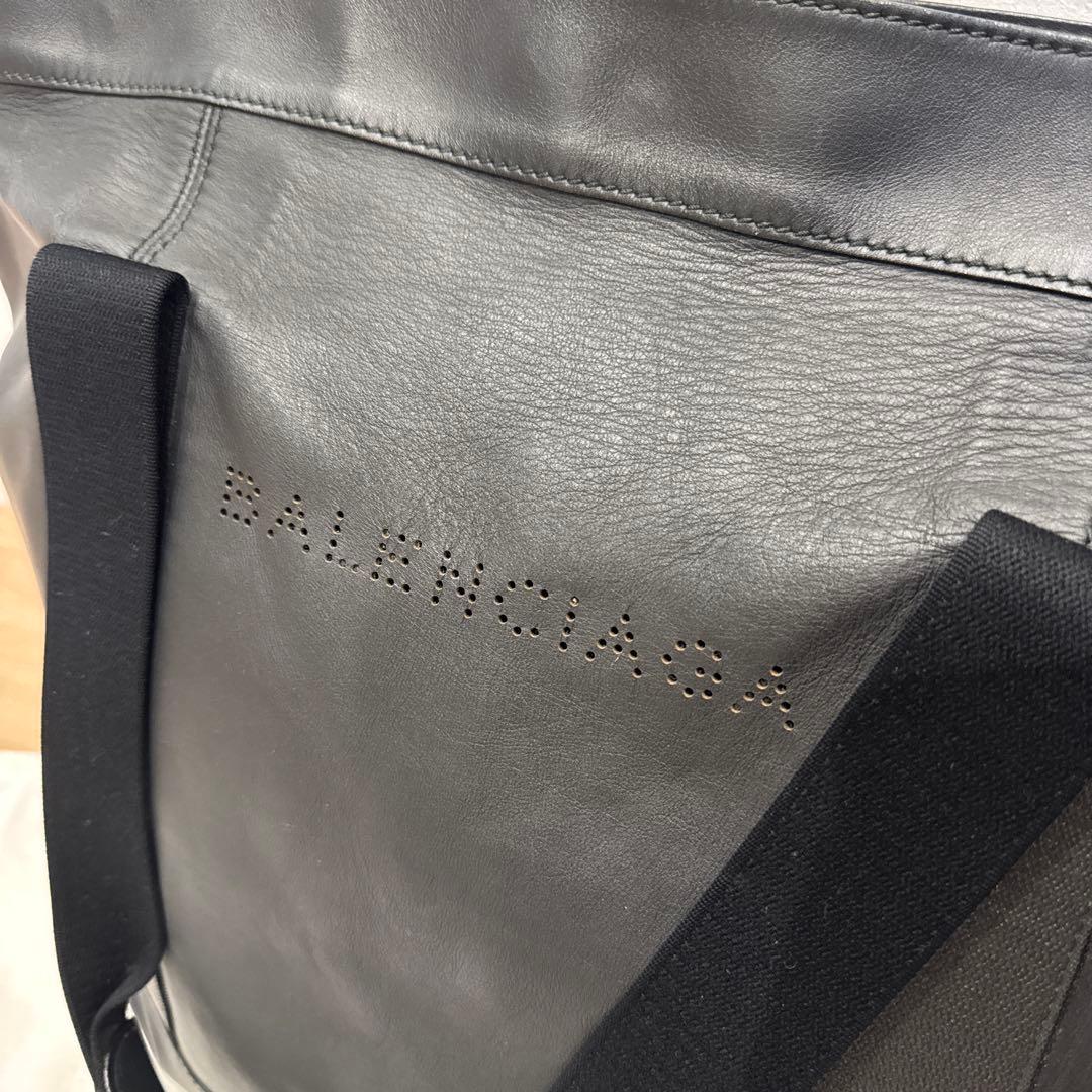 バレンシアガ オールレザートートバッグ 阪急梅田購入 - メルカリ