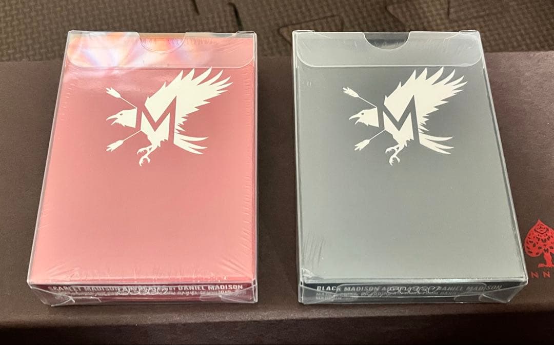 レアデック　Madison Advocates(Black/SCARLET)