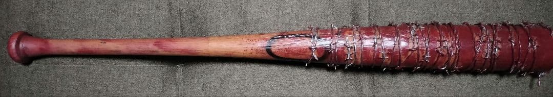 ウォーキング・デッド ニーガン バット ルシール レプリカ Amazon.co.jp: ウォーキング・デッド ルシール・ニーガン ハードウッド