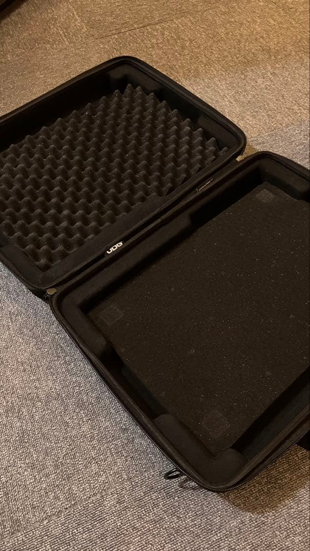 美品】Denon DJ Prime GO Decksaver＆UDGケース付