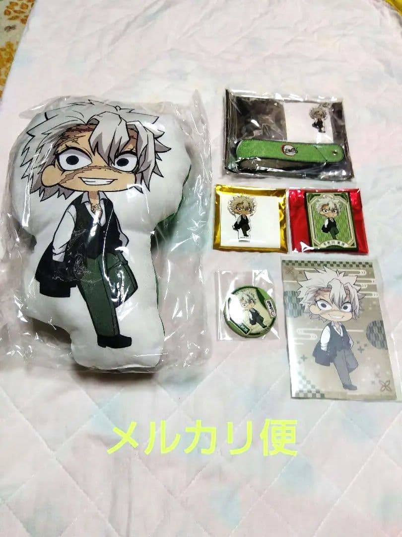 実弥 マルイ ６点セット 当選 クッション ポスカ アクスタ 缶バッジ 初音ミク モデル 描き下ろし 缶バッジ 6個セット 初音ミク / ボカロ