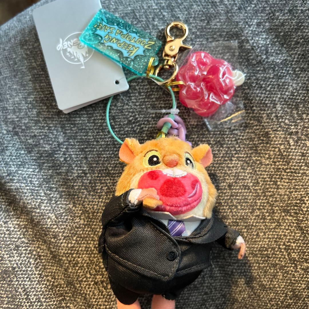ディズニーズートピア レミングのビジネスマン ぬいぐるみキーチェーン