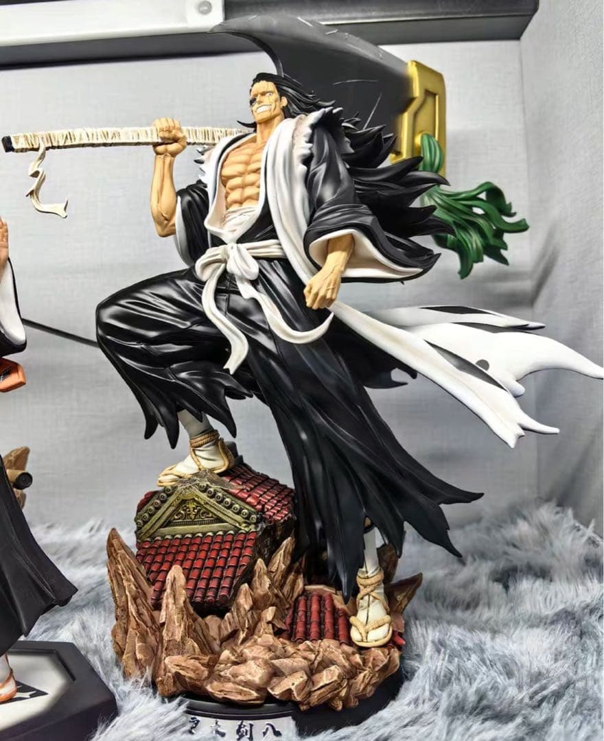 BLEACH 黒衣少年図 更木剣八 ガレージキット スタチュー⑨ 塗装済み