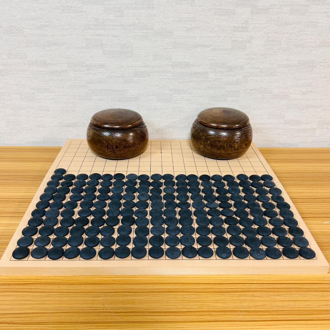 蛤碁石(月印) 那智黒石 32～33号 白180個 + 黒181個 囲碁 - メルカリ