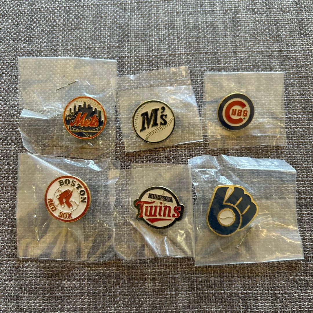 MLBチームロゴピンバッジセット