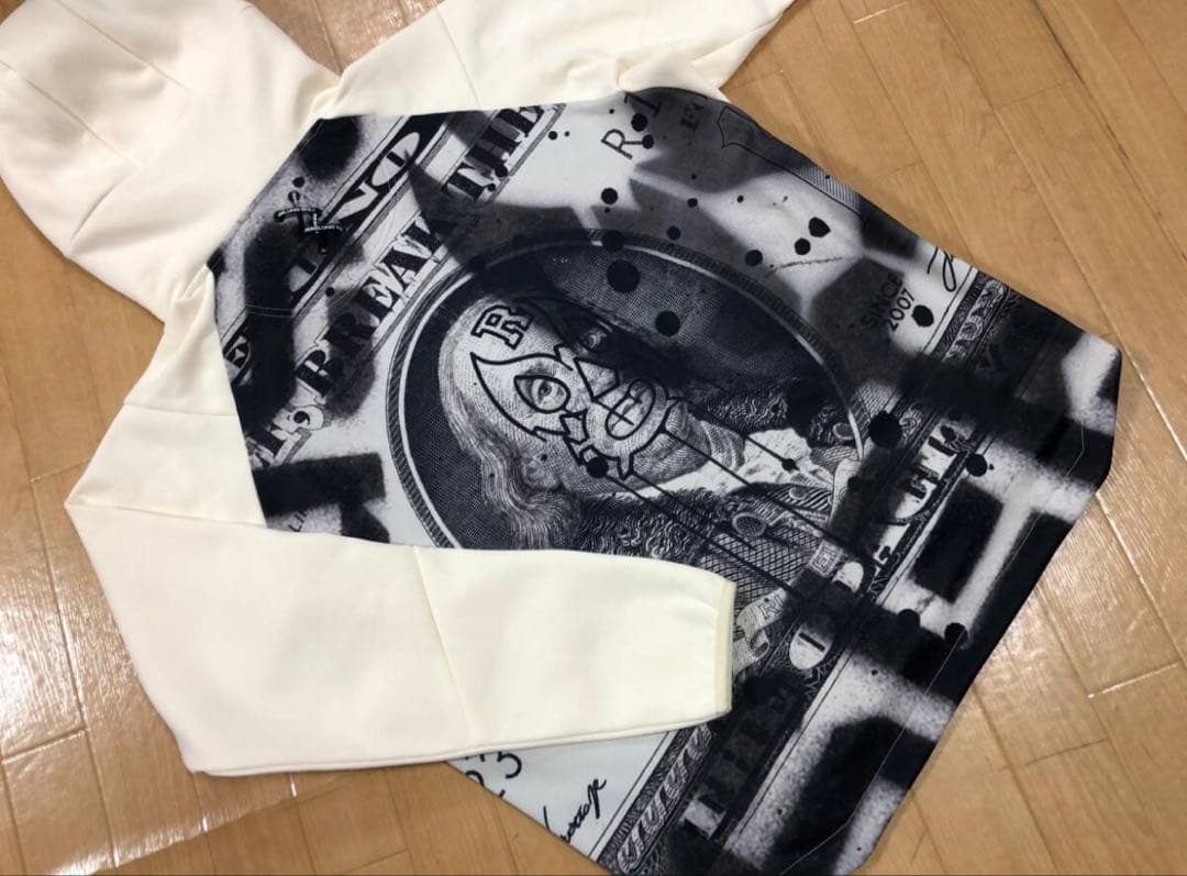 e*s様 美品★RUSSELUNO GOLF（ラッセルノ ゴルフ） 5（L ）★ 新品 ラッセルノ ゴルフ RS グラフィティー ロゴ ショーツ ホワイト L