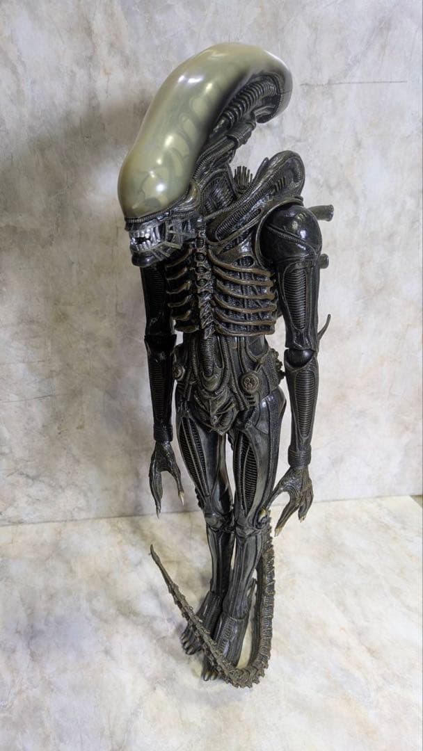 と*め様 NECA 1/4スケール ビッグチャップ　エイリアンALIEN