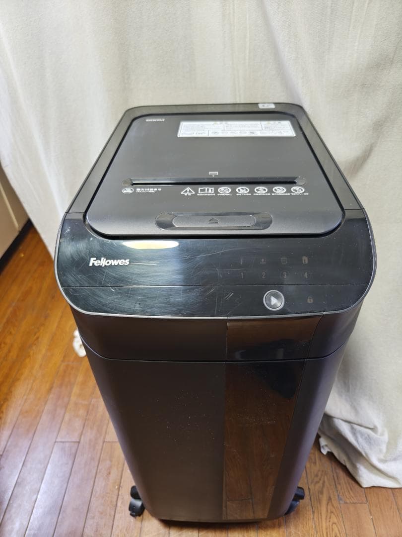 T*A様 【A4用紙600枚を自動で処理】Fellowes AutoMax600