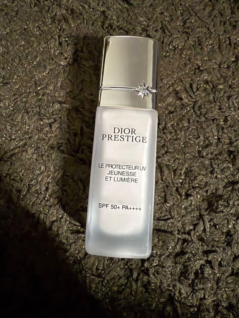 ディオール プレステージ ホワイト ル プロテクターUVルミエール シアーグロー