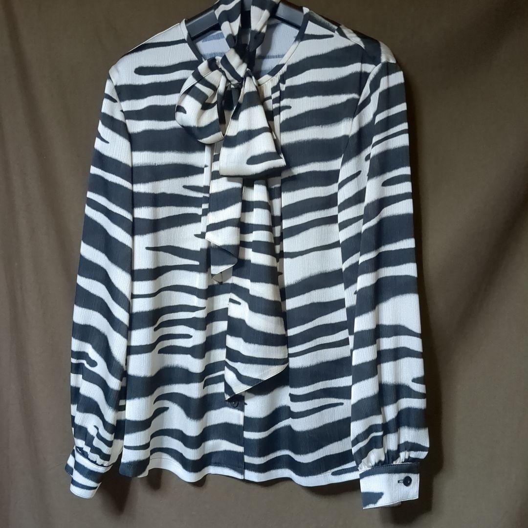 TAE ASHIDA タエアシダ　長袖ブラウス りぼん付き