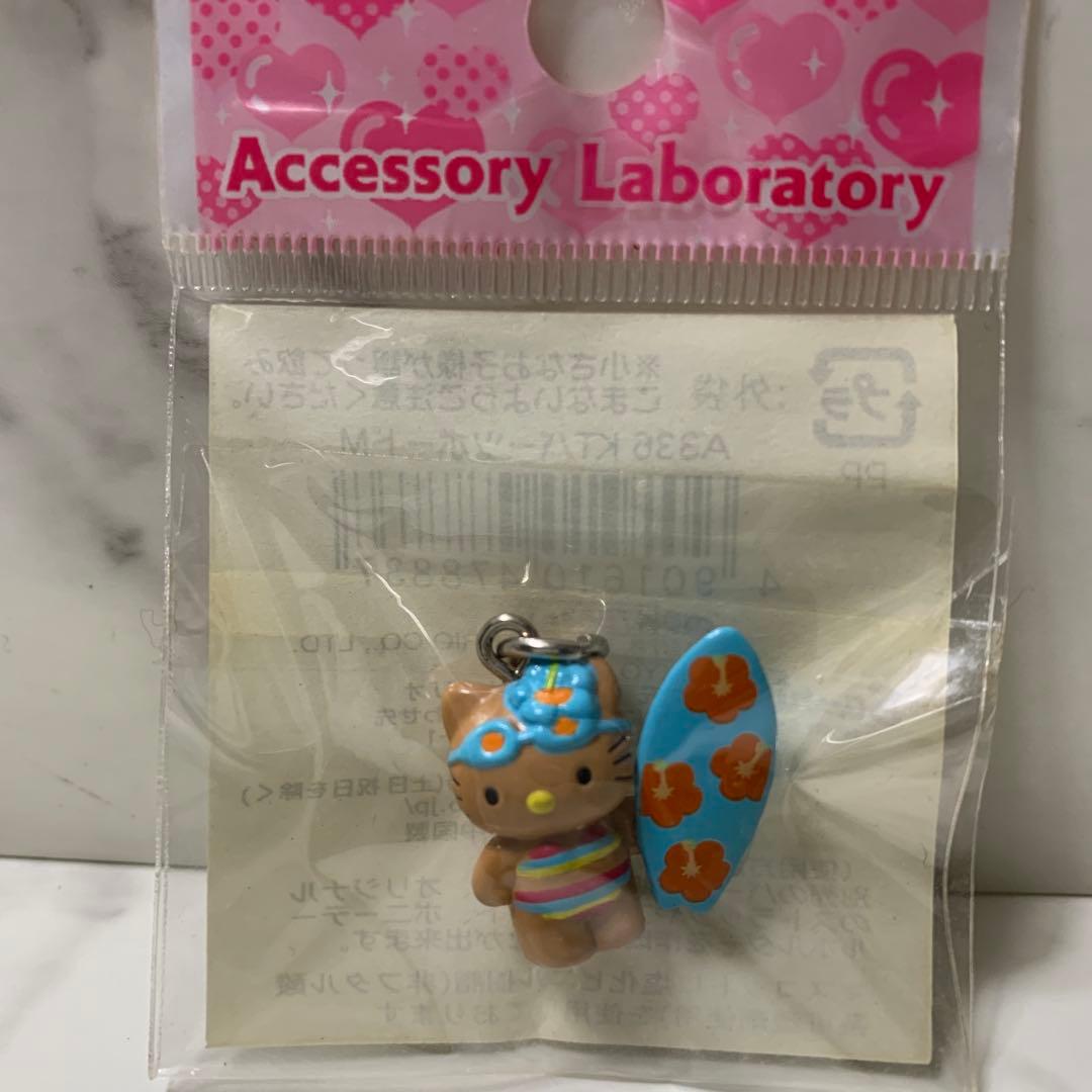 Sanrio Hello kitty水着　日焼け　キティ　サーフ　マスコット