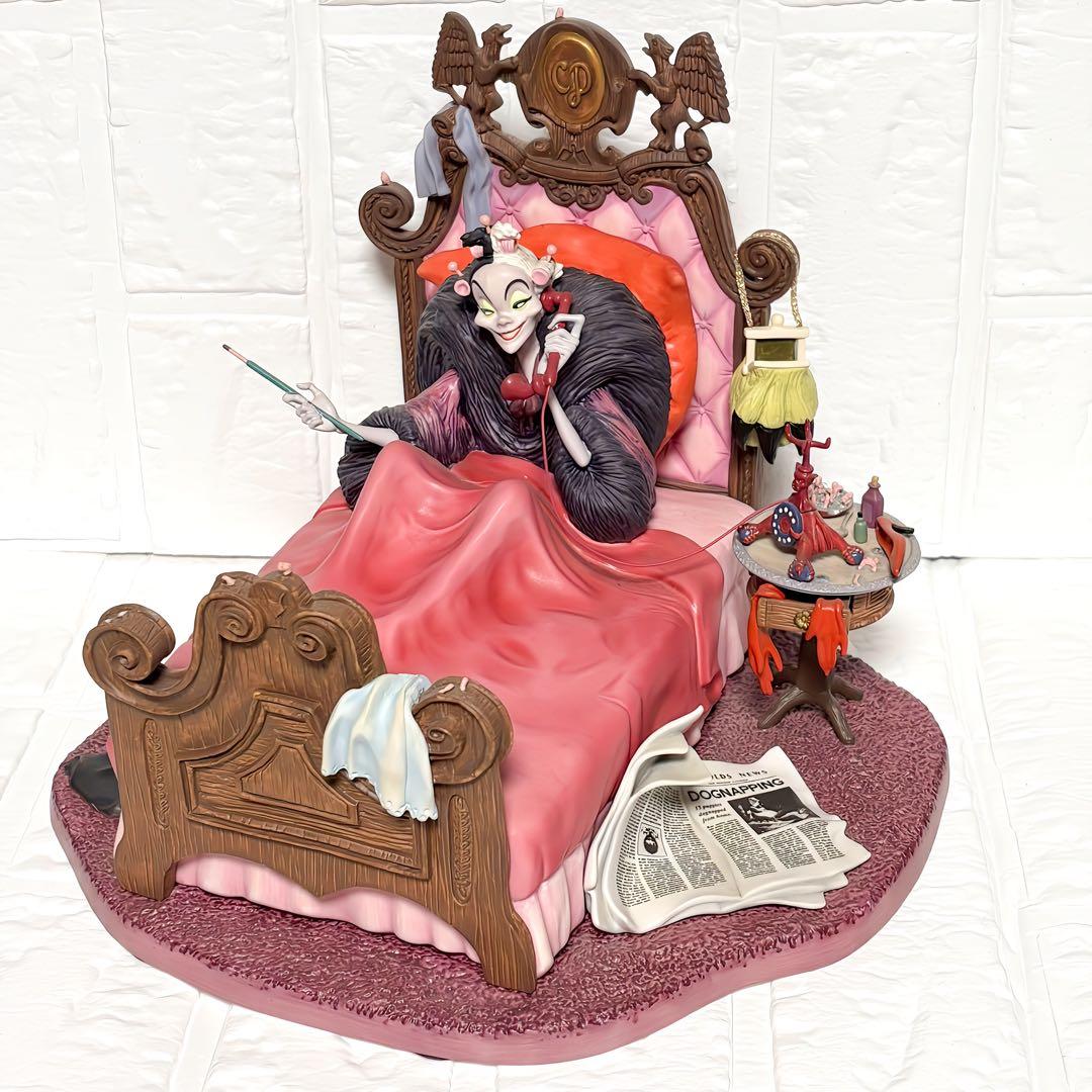 激レア　WDCC ディズニー　101匹わんちゃん　クルエラ　ヴィランズ　オブジェ 101匹わんちゃん クルエラ ヴィラン フィギュア／Disney TRADITIONS