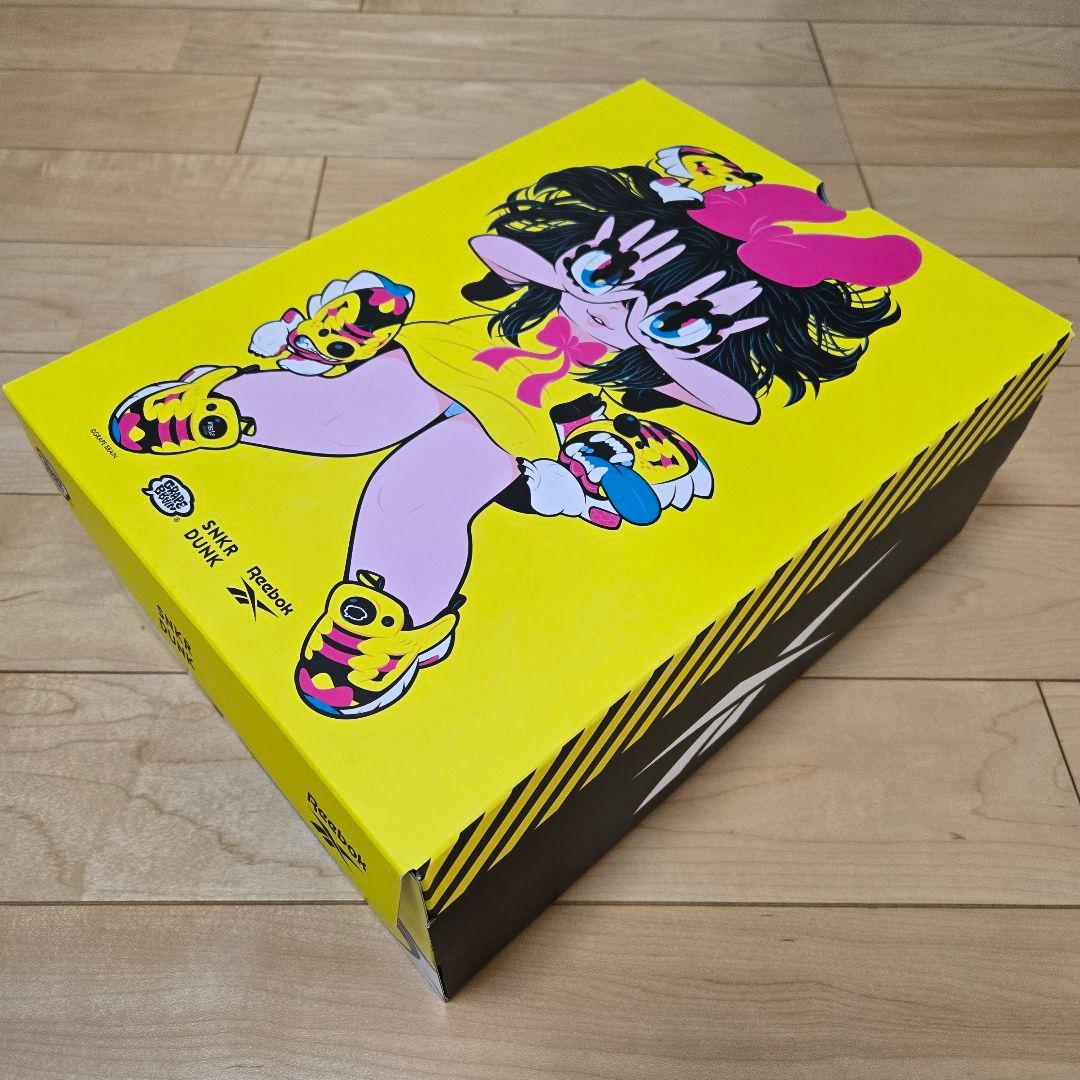 グレープブレイン x スニーカーダンク x ポンプフューリー にぎる