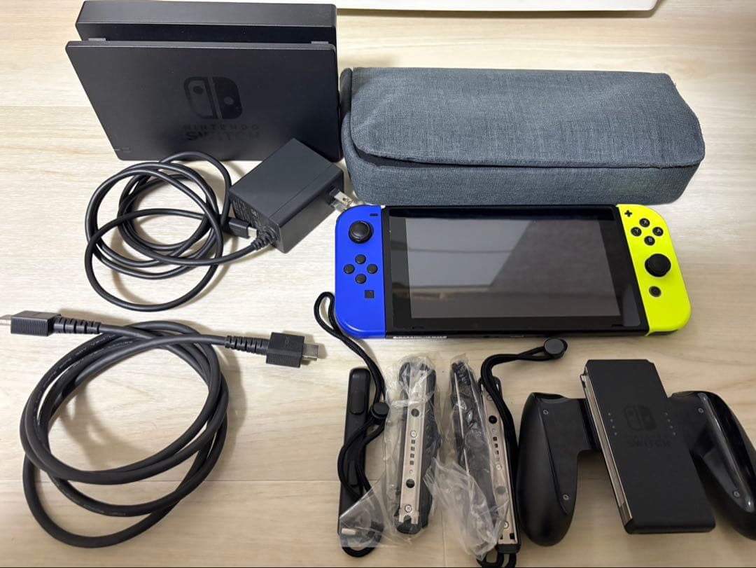 NintendoSwitch 本体(SDカード、ケース付)
