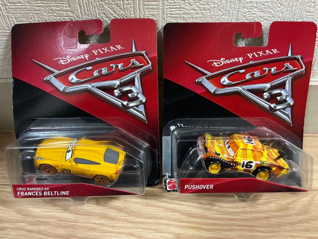 Cars 3 ミニカーセット Cruz Ramirez & Pushover