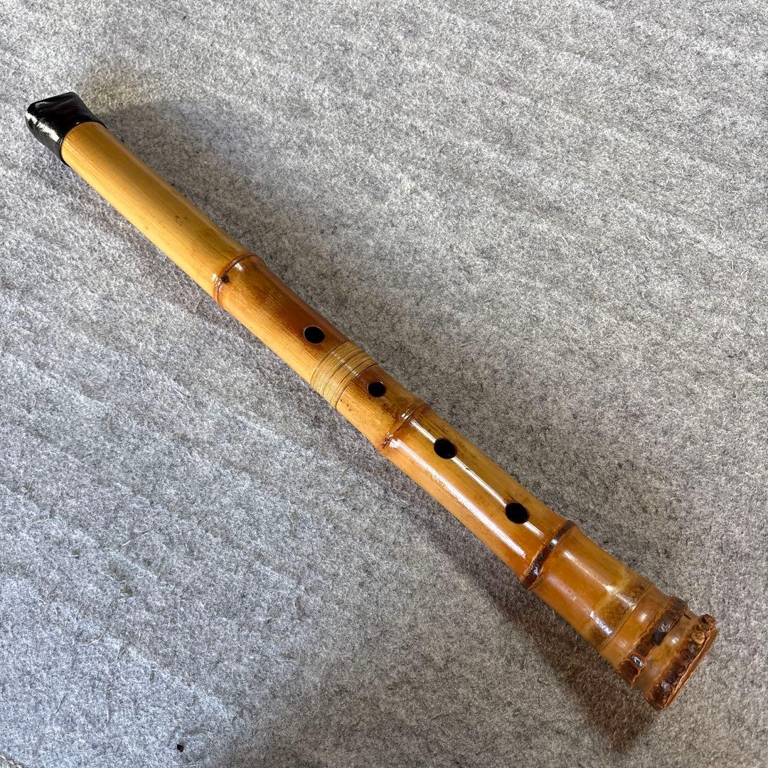 262尺八　一尺七寸管　竹弘？銘ニ印