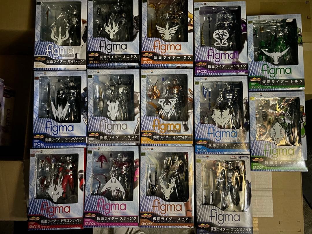 figma 仮面ライダー　龍騎　フィギュア　14体セット Amazon.co.jp: TAMASHII NATIONS S.H.フィギュアーツ（真骨彫製法