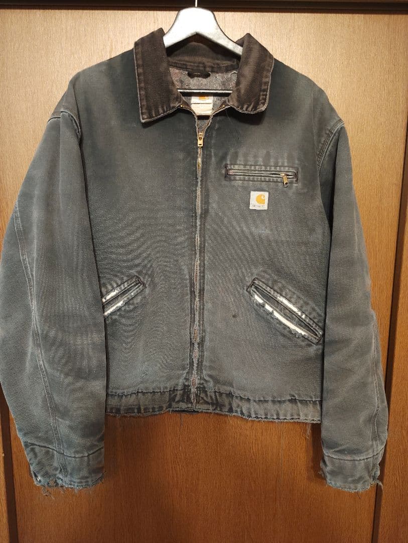 鬼フェード】カーハートデトロイトジャケット - メルカリ