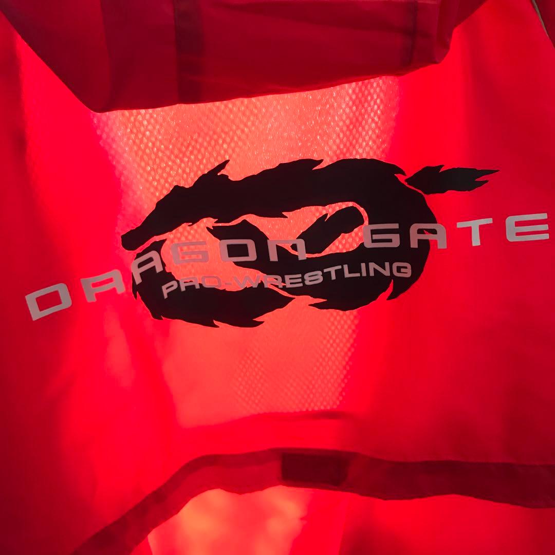 DRAGON GATE ウィンドブレーカー M