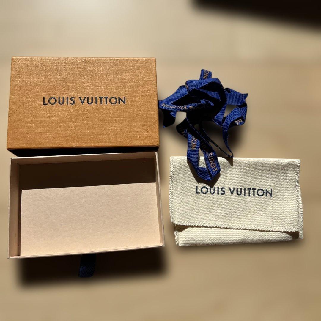 Louis Vuitton ギフトボックス 約10cm x 7cm x 3cm - メルカリ
