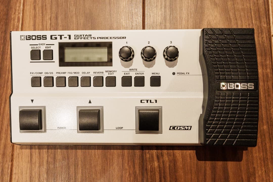 BOSS GT-1 White 限定カラー（書籍BOSS GT-1の教科書つき）