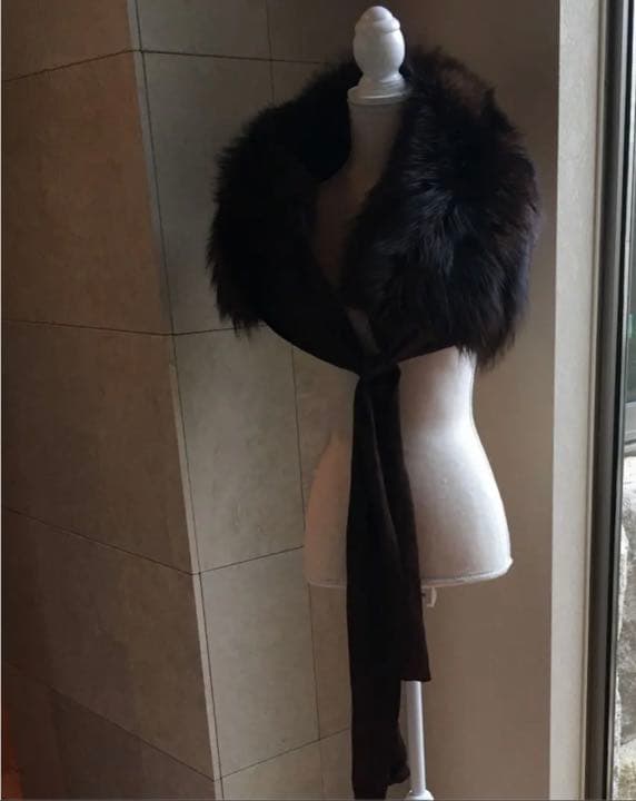 FROM JAPAN公式アカウント01 イヴサンローラン FOXショール オフソタ