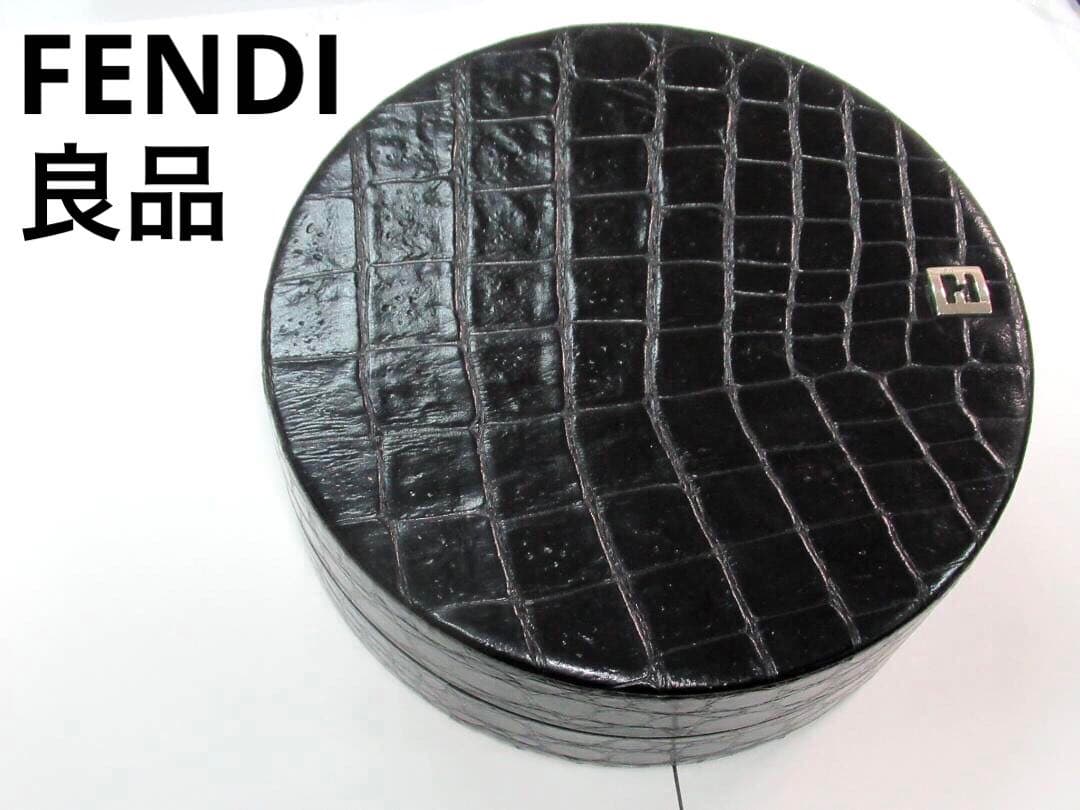 FENDI フェンディ Casa フェンディ ブラック レザー ボックス カーサ FENDI（フェンディ） バックパック 7VZ012 A18A メンズ レザー FFロゴ