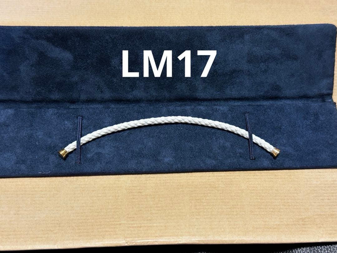 フレッド　Fred LM17 ホワイト　フォース10