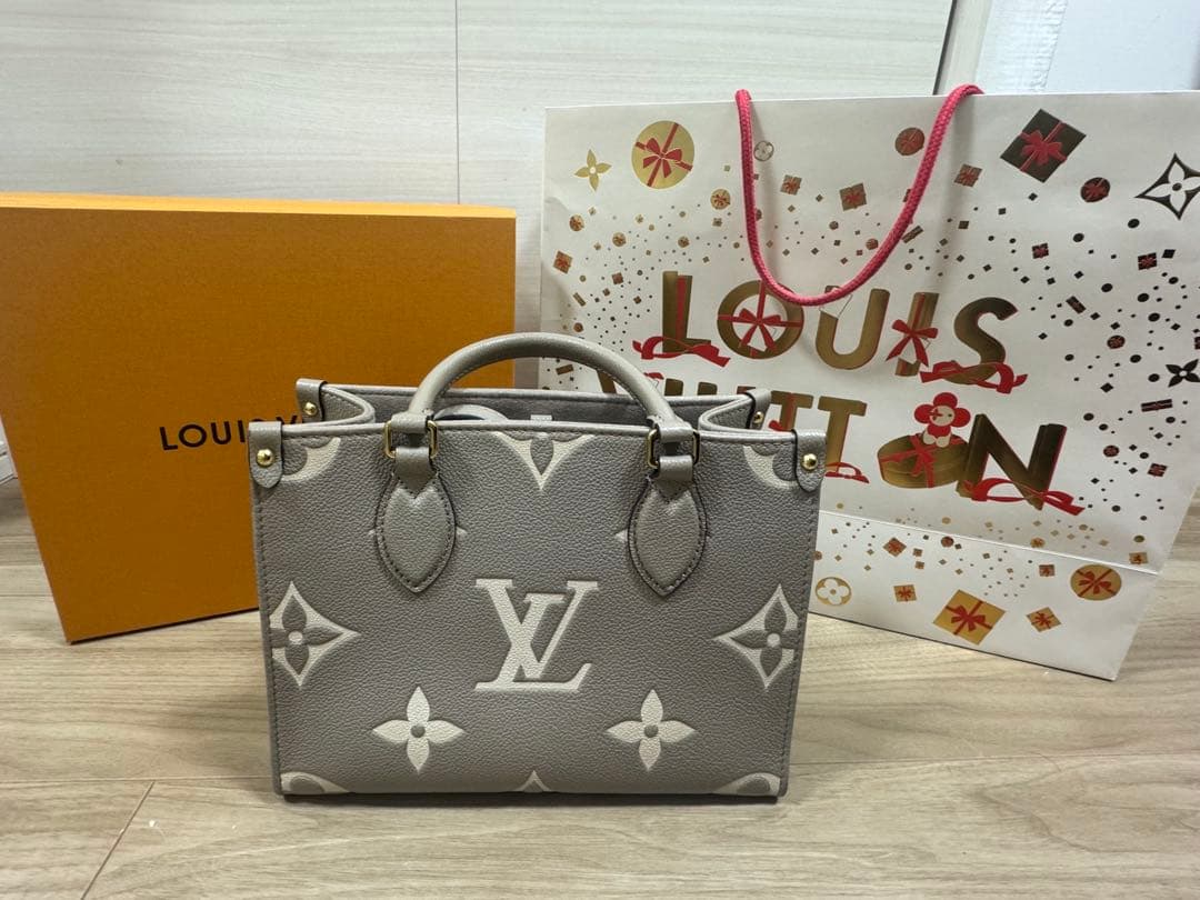 meru　LOUIS VUITTON ルイヴィトン　オンザゴー　PM 完売間近】Louis Vuitton オンザゴー PM ミニバッグ (Louis Vuitton