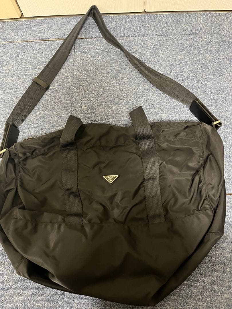 prada ボストンバック　ショルダーバッグ PRADA プラダ トライアングルロゴ ナイロン ミニボストン フロント