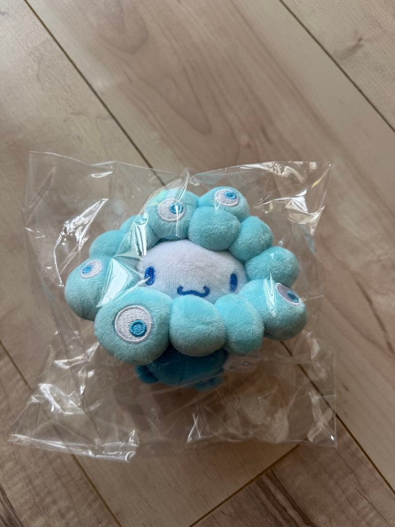 万博 シナモロール ミャクミャク シナモン ぬいぐるみ カラビナ付き