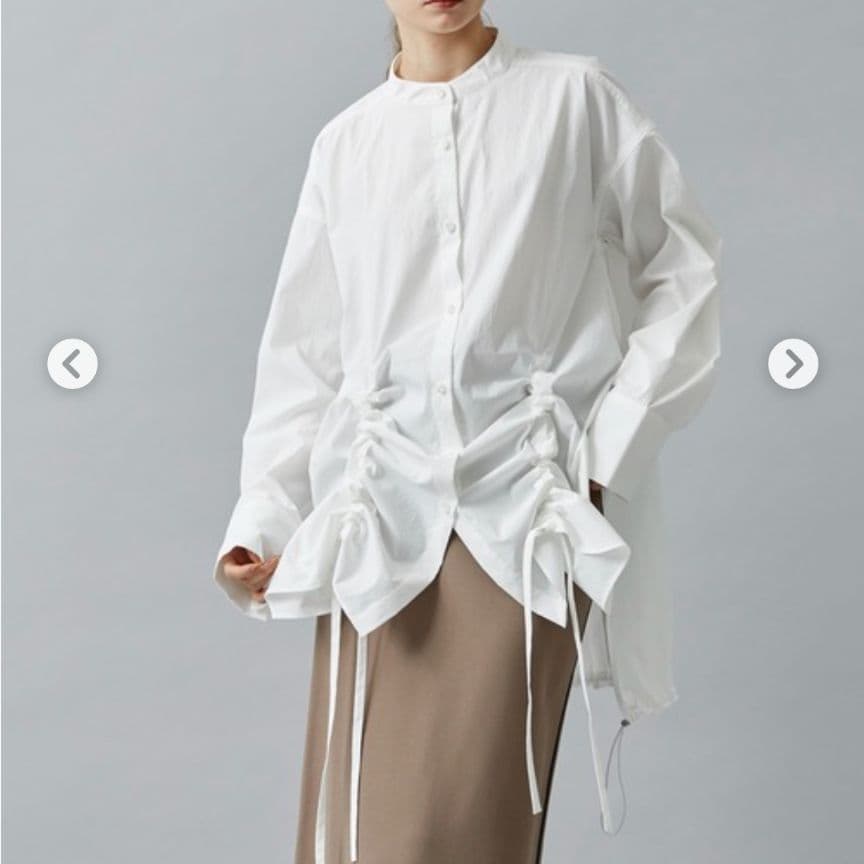 美品）UN3D. ヘムギャザーシャツ ホワイト - メルカリ