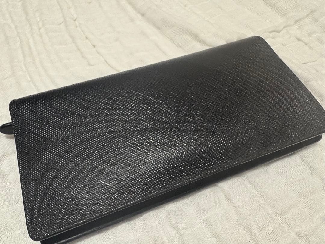 BURBERRY ブラック レザー 長財布