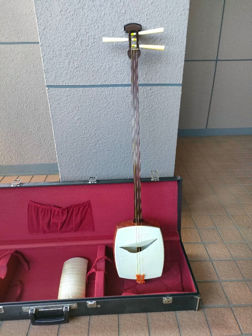 三味線紅木 本体 ハードケース付き