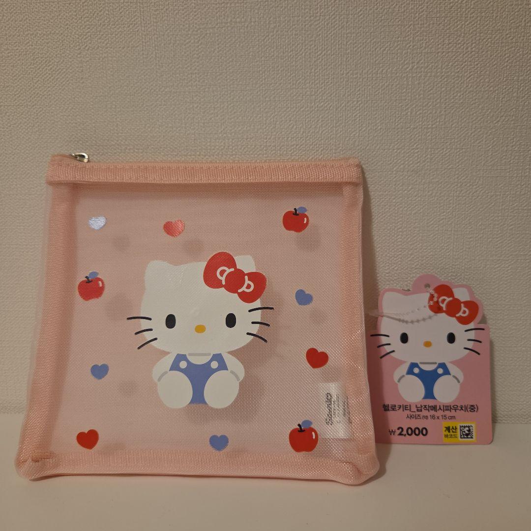 韓国限定 正規品 ハローキティ 立体シール＆ポーチセット - メルカリ