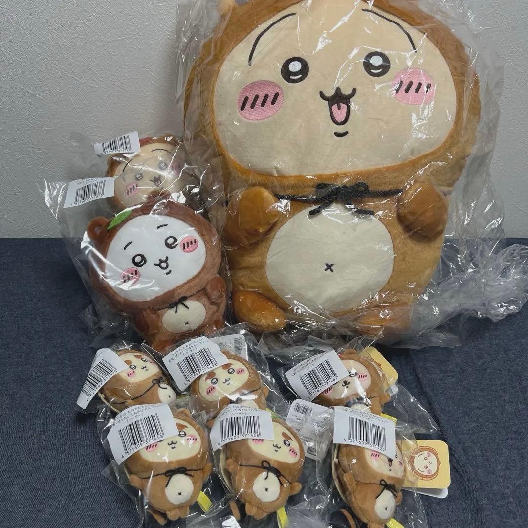 ちいかわたぬきだもんくじ うさぎ ちいかわ ラッコ シーサー - メルカリ