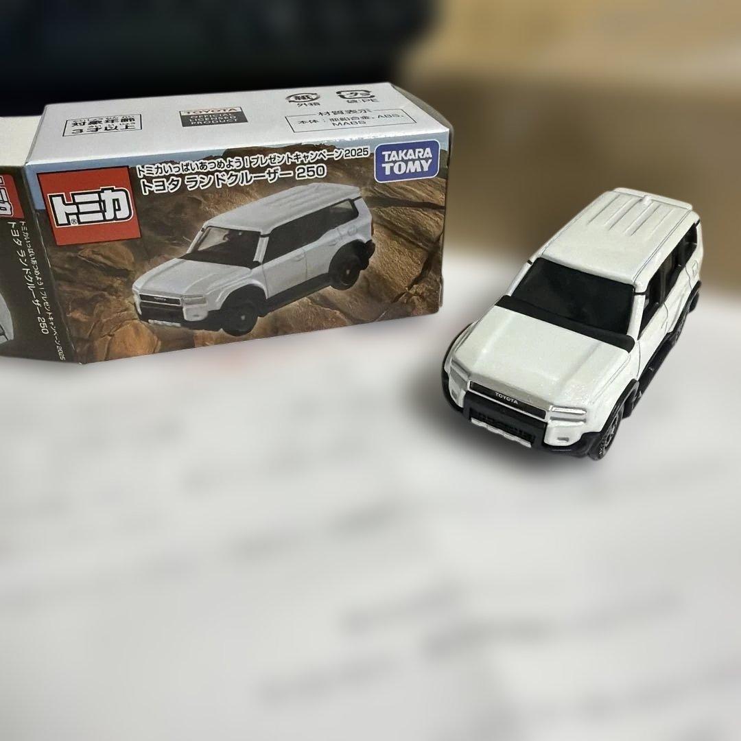 トミカ ランドクルーザー250 ホワイト　白　 ミニカー