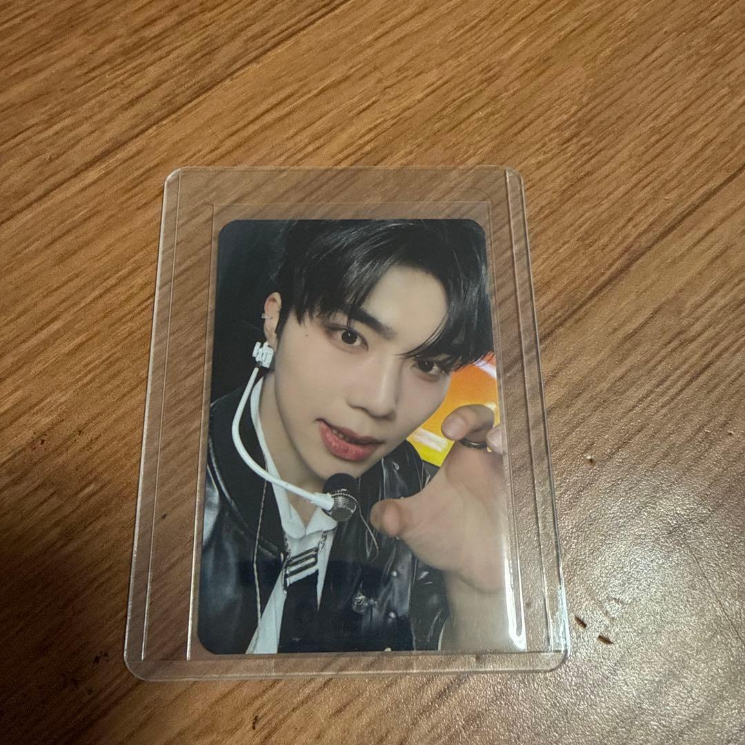 ZB1 RE-FLOW SOUNDWAVEトレカ박건욱 ゴヌク - メルカリ