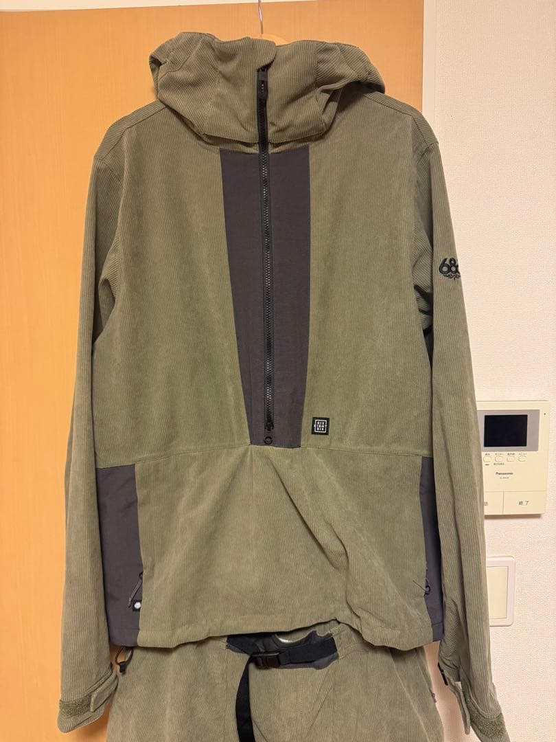 686 GHOST 2.5L セットアップ　スノーボード　ウェア L XL