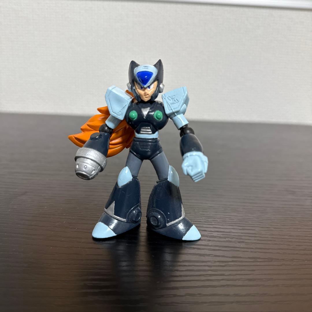 ロックマンX 黒ゼロ ZERO 可動式フィギュア - メルカリ