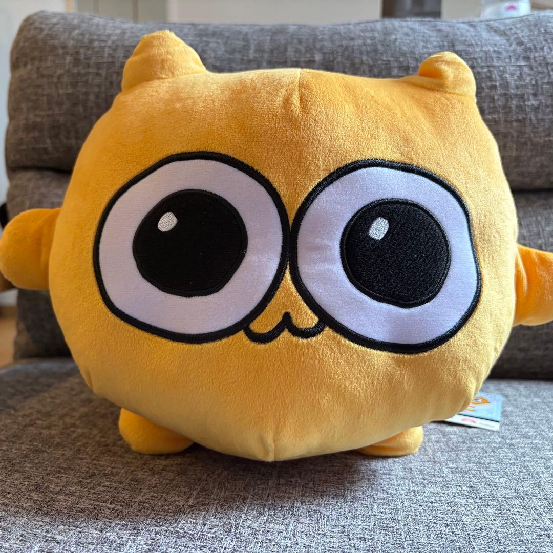 うんたねこ BIGぬいぐるみ - メルカリ