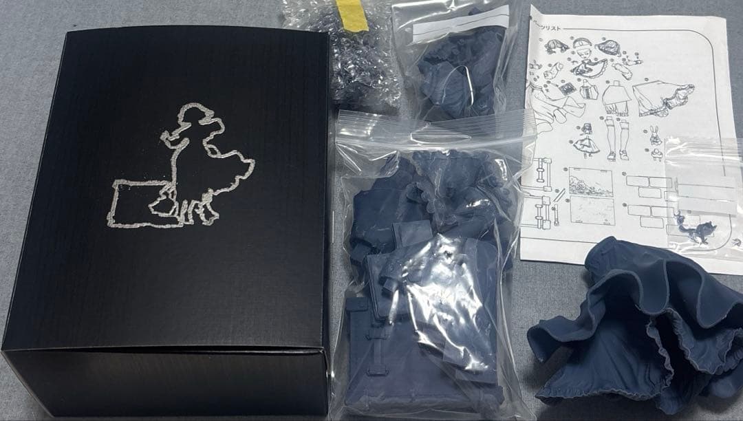 アリス　ガレージキット 限定販売】「赤の女王とPrincess Alice」 1/6 未塗装ガレージキット